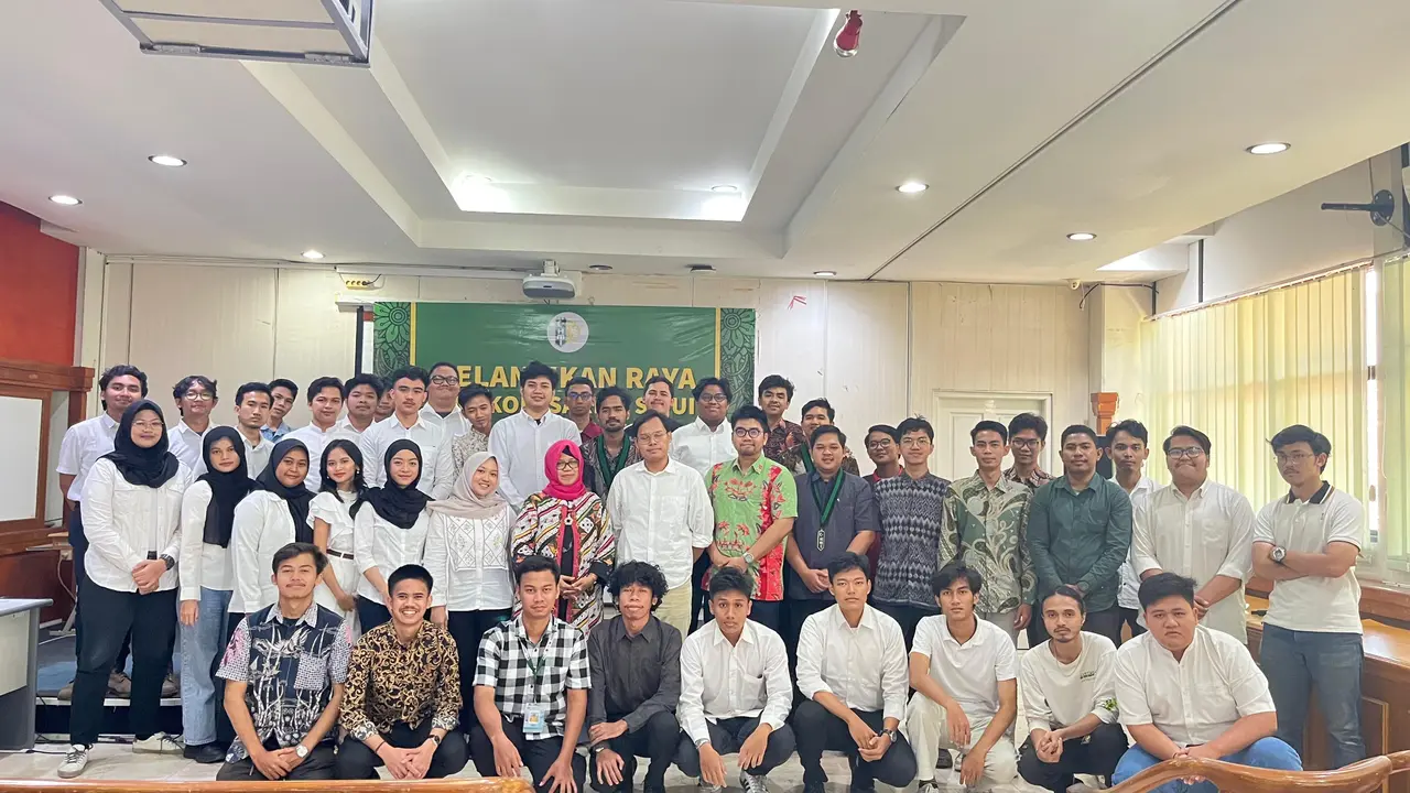 Himpunan Mahasiswa Islam (HMI) Cabang Depok akhirnya melantik kepengurusan HMI Universitas Indonesia (UI) yang sah.