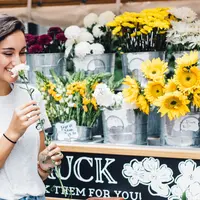 Apa yang membuat lima zodiak ini selalu happy apapun keadaannya? (Sumber foto: unsplash.com)