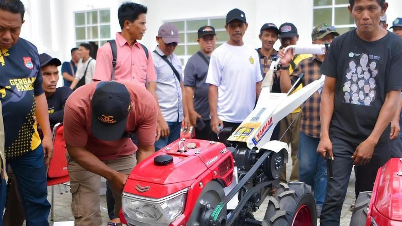 Trivia Pertanian: 103 Hand Tractor Disalurkan, Bantuan Alsintan Banggai Tingkatkan Produktivitas Petani