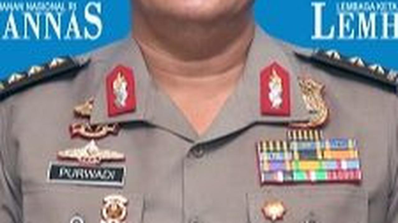 1. Komjen Polisi Purwadi Arianto<br>