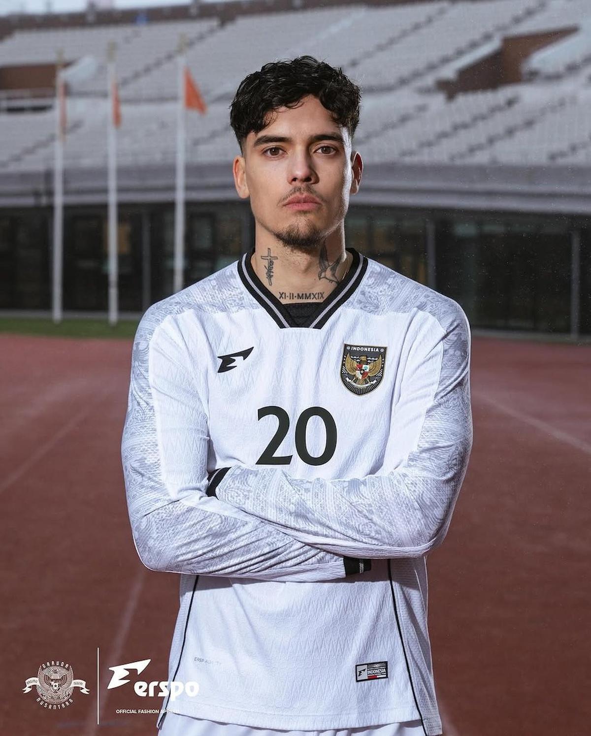 Jersey tandang Timnas Indonesia buatan Erspo (c) Dok. ERSPO