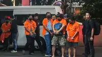 Direktorat Tindak Pidana Narkoba Bareskrim Polri membawa delapan awak kapal MV King Sun ke Jakarta untuk menjalani pemeriksaan intensif terkait kasus dugaan penyelundupan 1.298 kilogram atau hampir 1,3 ton ketamin. (Foto: Antara)
