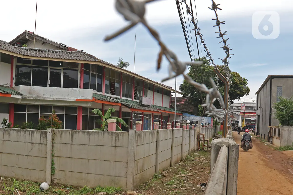 Perselihan Tanah, Akses Rumah Warga Ditutup Tembok