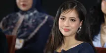 Zara Adhisty tampil mencuri perhatian saat hadiri premiere film terbarunya, Bertaut Rindu