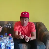 Rizky Fabian anak Sule ternyata boleh disejajarkan dengan penyanyi mapan.