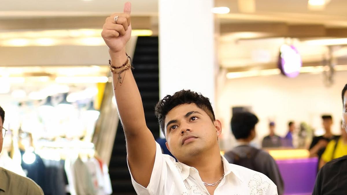 Piche Kota Manggung dalam Penutupan FJGS 2025 di Mal Atrium Senen Jakarta, Nyanyi Pada Satu Cinta