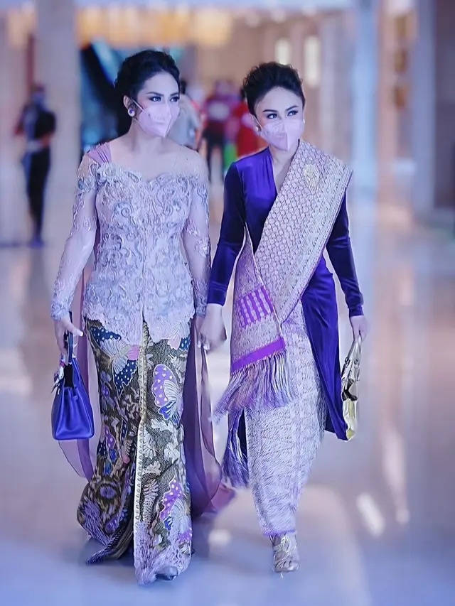 Krisdayanti dan Yuni Shara. (Foto: Instagram @yunishara36)
