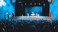 Ilustrasi teater. (Dok. Erik Mclean/Unsplash)