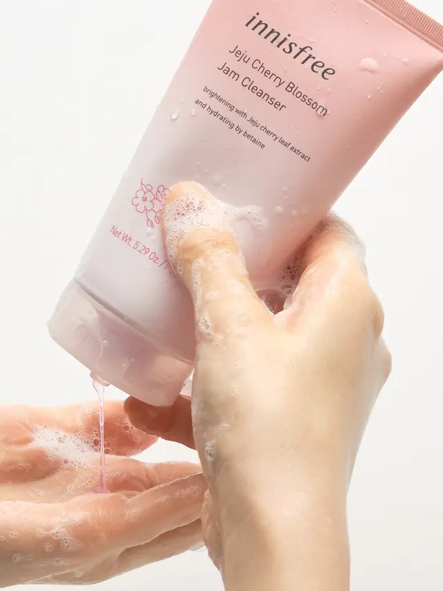Jeju Cherry Blossom Jam Cleanser
