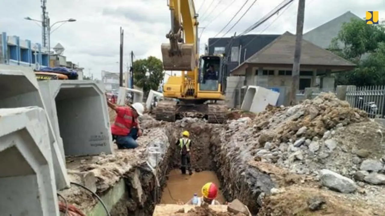 Proyek Underpass Simpang Bulak Kapal