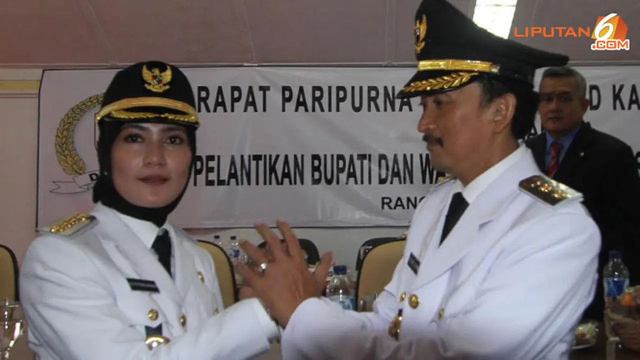lantik-bupati-lebak140115b.jpg