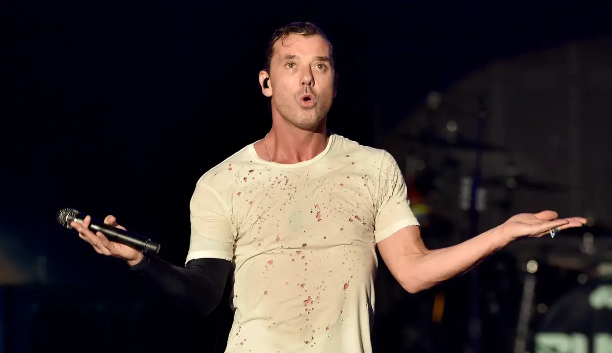 Gavin Rossdale, vokalis Bush sekaligus suami dari Gwen Stefani itu mengakui pernah memiliki hubungan serius dengan seorang waria bernama Marilyn ketika dirinya berusia 17 tahun. (Kevin Winter/Getty Images for CBS Radio/AFP)