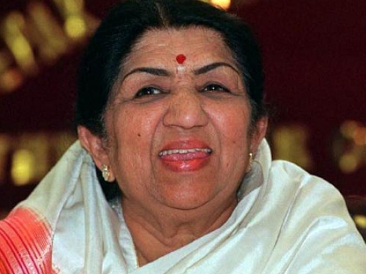 Lata mangeshkar muda
