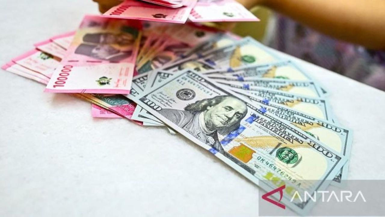 Rupiah Berpotensi Melemah Terhadap Dolar AS