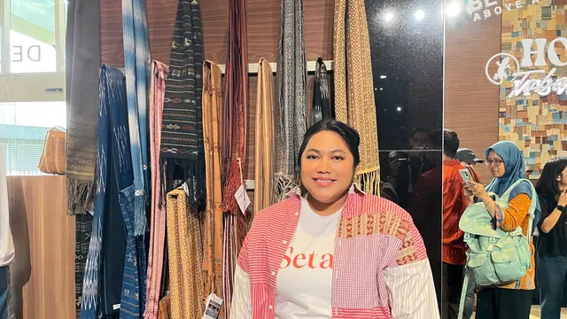 Tobatenun Mantapkan Langkah Revitalisasi Tenun Batak Lewat UGARI (photo by Fimela reporter)