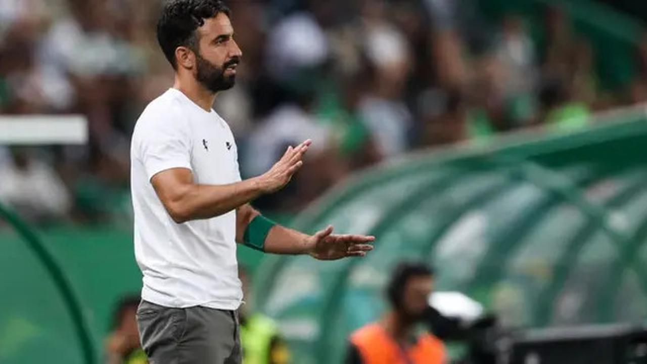 Ruben Amorim Minta Casemiro untuk Cari Klub Baru, Mulai Bersih-bersih?