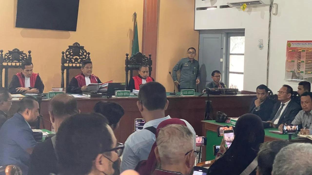 Amien Rais, Refli Harun Hingga Rismon Ramaikan Sidang Citizen Lawsuit Ijazah Jokowi