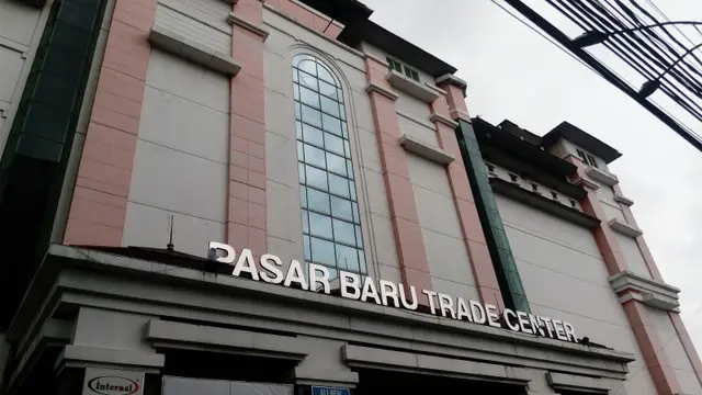 Pasar Baru Trade Center (Sumber: ayobandung.com)