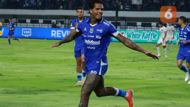 Persib Bandung vs Bali United