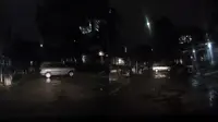 Mobil parkir sembarangan (TikTok/@dashcamindonesia)