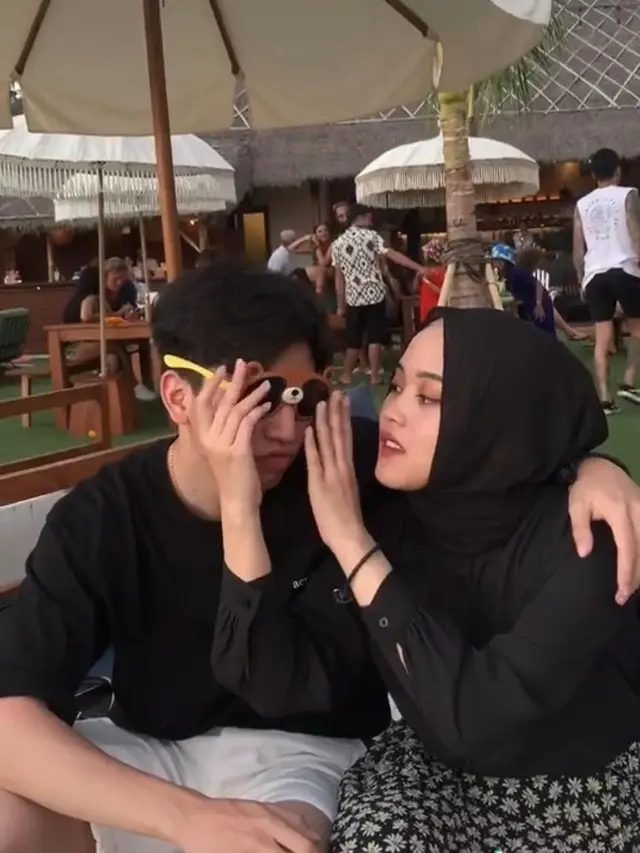 Momen Liburan Putri Delina dan Jeffry Reksa di Bali