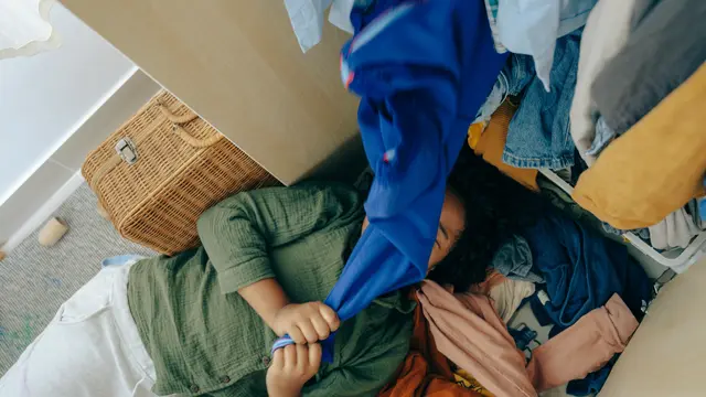 Memisahkan pakaian yang sering dan jarang digunakan