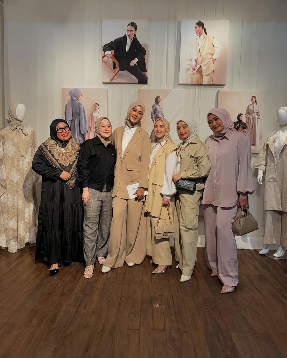 Potret Tya Ariestya Hadir di Grand Opening Butik Baru Paula Verhoeven, Dukung dan Doakan Agar Laris