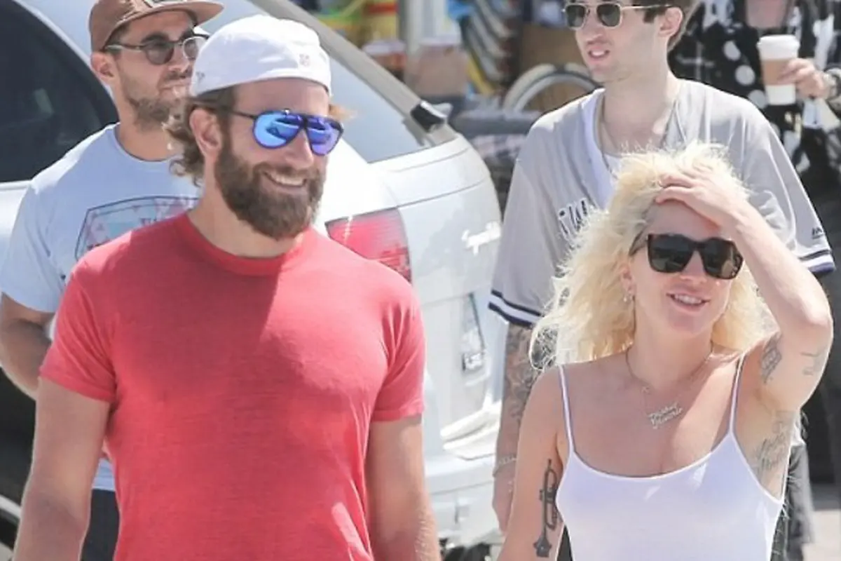[Bintang] Bradley Cooper-Lady Gaga