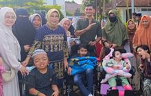 Mensos Gus Ipul Salat Idulfitri Bersama Kelompok Rentan dan Disabilitas