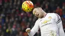 Wayne Rooney berhasil mencetak gol tunggal kemenangan MU atas Liverpool. Berkat gol tersebut, pesepak bola asal Inggris itu menjadi pencetak gol terbanyak untuk satu klub pada ajang Premier League. (Reuters/Phil Noble)