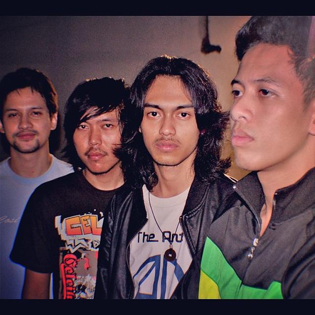 6 Potret Lawas Lucky Perdana, Bukti Awet Muda