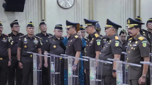 Jaksa Agung lantik 15 Kajati dan Pejabat Eselon II
