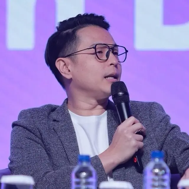 Ernest Prakasa. (Foto: Dok. Instagram @ernestprakasa)