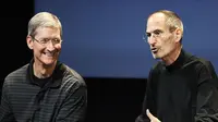 Ki-ka: Tim Cook dan Steve Jobs. (Foto: The Verge)