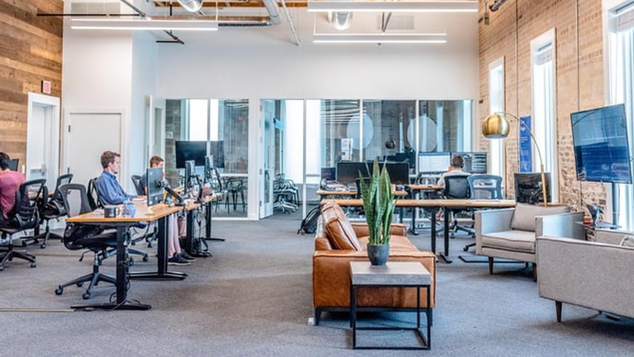 Pekerja Kantor. Unsplash/Annie Spratt