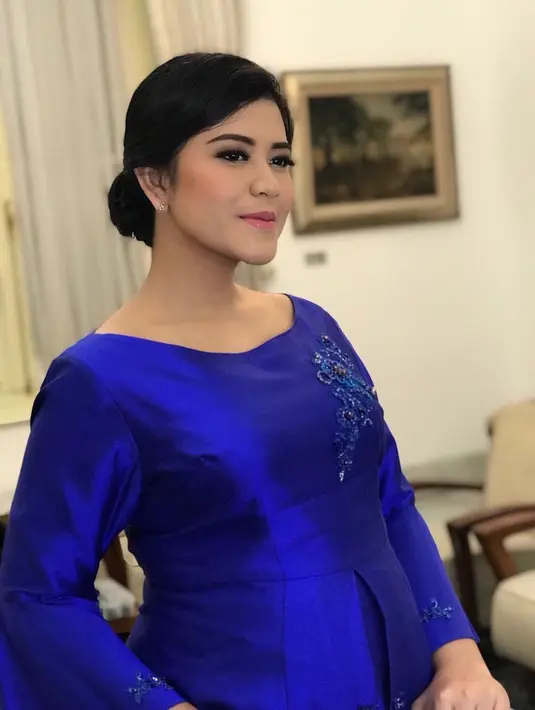 "Jadi dipostingan ibu sblmnya, ibumu ini nulis “body karung beras”.. eee habis itu ibumu dibully 😂😂 gara2 ngga bersyukur dikasih kmu HAHAHAHAHAHA.. ah netijen mah susah diajakin bercanda 😴😴," tulisnya. (instagram/ayanggkahiyang)