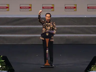Presiden Joko Widodo atau Jokowi memberikan sambutan dalam acara pengukuhan pengurus Dewan Pimpinan Pusat (DPP) Partai Hanura 2016-2020 di Sentul International Convention Center (SICC), Bogor, Rabu (22/2). (Liputan6.com/Johan Tallo)