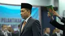 Komjen Pol Budi Waseso saat pemgambilan sumpah jabatan pada acara pelantikan dirinya sebagai Kepala BNN di Kantor BNN, Jakarta, Selasa (8/9). Buwas resmi menggantikan Komjen Pol Anang Iskandar sebagai Kepala BNN. (Liputan6.com/Faizal Fanani)