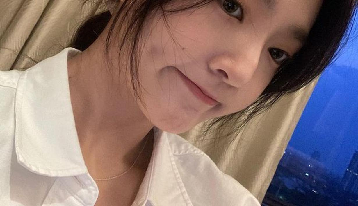 Memiliki bakat yang multitalenta, selain menjadi rapper Soeun juga didapuk sebagai lead vocalist, lead dancer di grup Weeekly. (FOTO: instagram.com/_weeekly/)