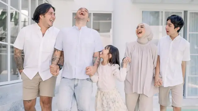 Potret Keakraban Gary Iskak dengan Keluarga (Foto: Dok. Gary Iskak dan Richa Novisha)