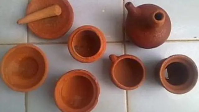 [Bintang] Permainan 90-an: Nostalgia Main Masak-masakan dari Tanah Liat