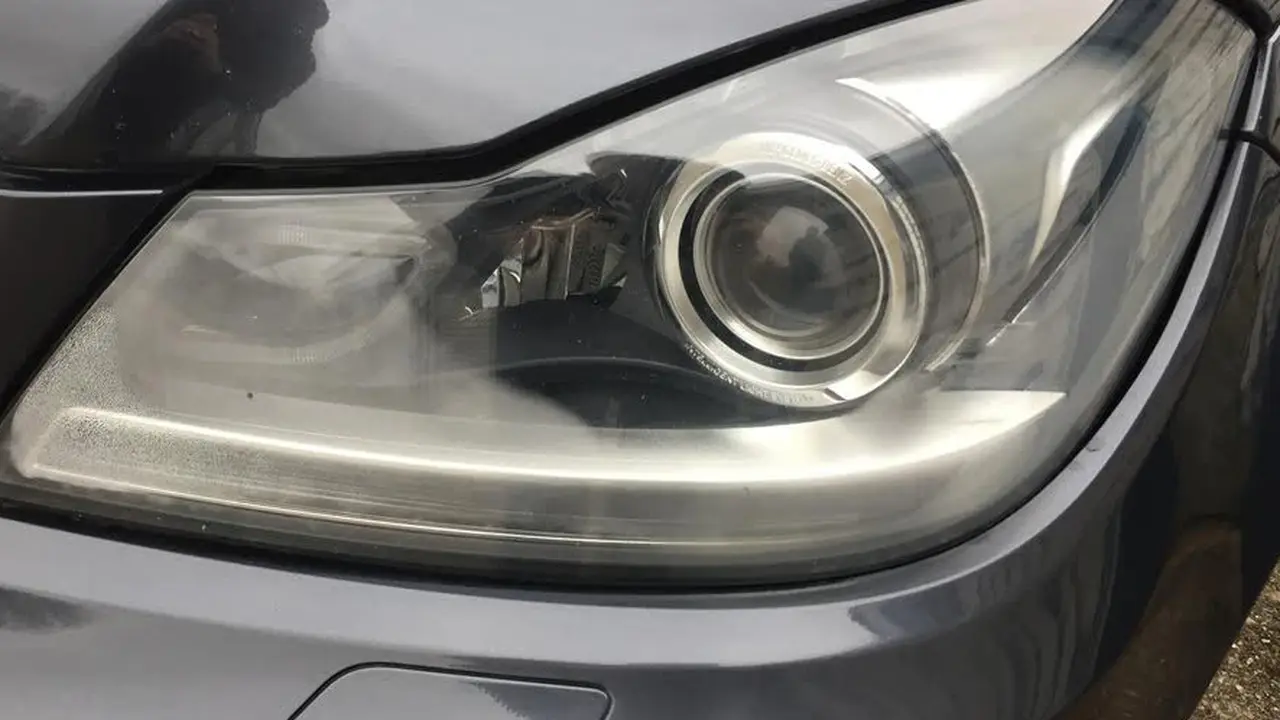 Lampu Mobil (foto: mbclub UK)