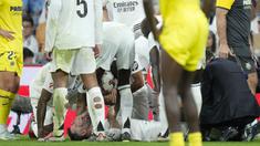 Momen menyayat hati terlihat saat pertandingan Liga Spanyol 2024/2025 antara Real Madrid melawan Villarreal di Santiago Bernabeu, Madrid, Spanyol, Minggu (06/10/2024) dini hari WIB. (AP Photo/Bernat Arnangue)