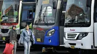 Jumlah pemudik yang menggunakan angkutan umum dari Bali tahun ini diperkirakan menurun karena peningkatan penggunaan sepeda motor. (Antara).