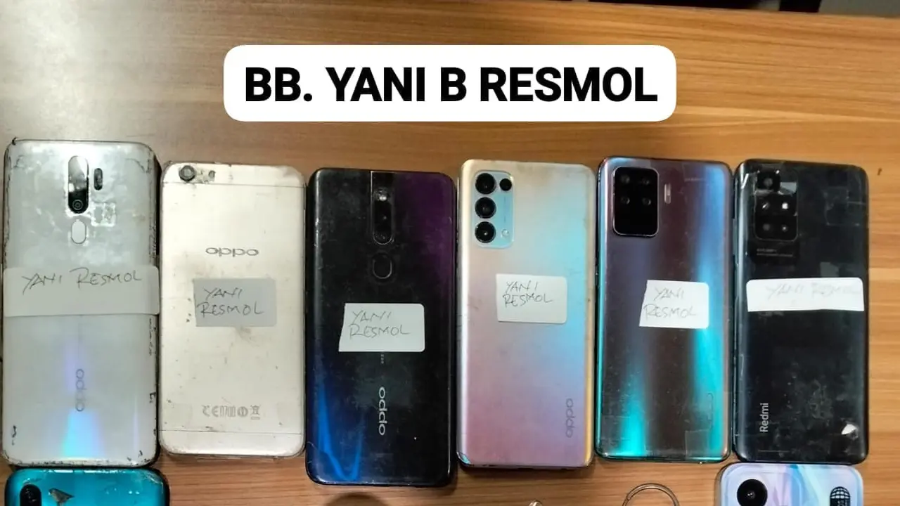Barang bukti hasil penggerebekan sarang narkoba di Bekasi. (Dok. Istimewa)