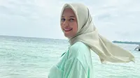 7 Pesona Indah Permatasari Tampil Berhijab, Kecantikan Memancar Banjir Sorotan