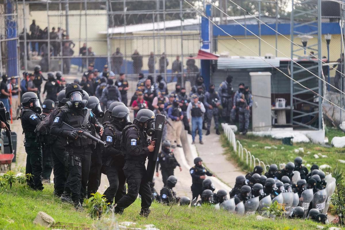 FOTO Situasi Mencekam di Penjara Guatemala yang Dikuasai Narapidana