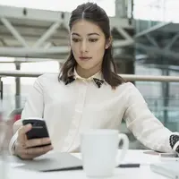 Kebiasaan buruk di kantor yang bikin kamu kerjanya lama.  | Sumber Foto: business.att.com