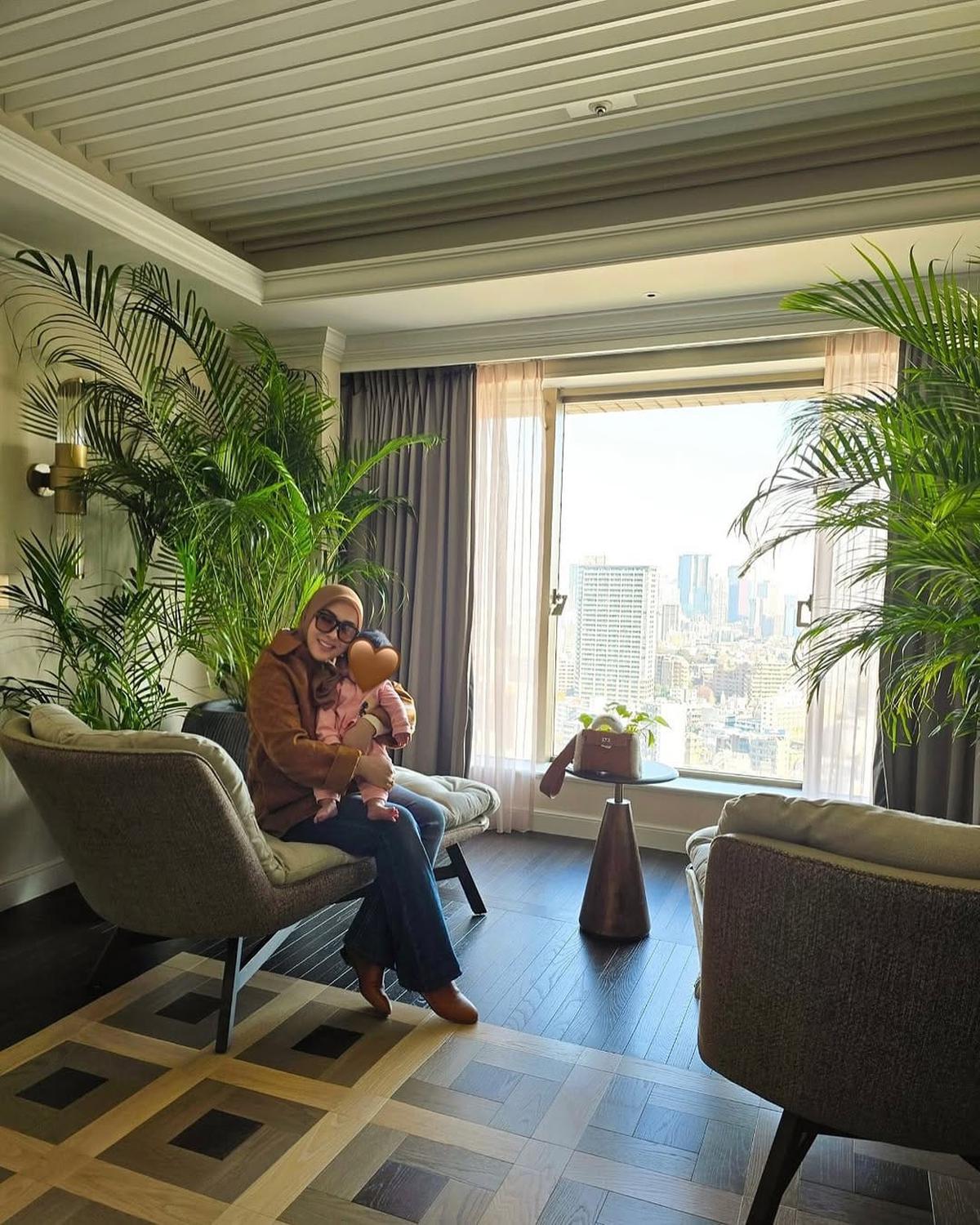Potret Tempat Tinggal Syahrini dan Keluarga saat di Jepang, Walk in Closet Penuh dengan Barang Mewah