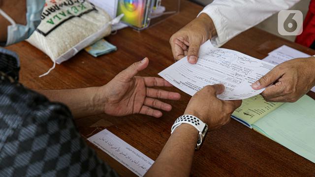 FOTO: Pembayaran Zakat Fitrah di Masjid Istiqlal Jakarta